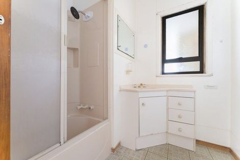 Photo of property in 277 Hobsonville Road, Hobsonville, Auckland, 0618