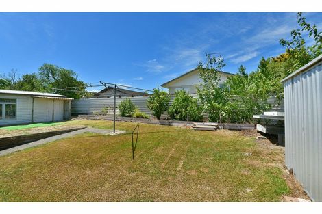 Photo of property in 11 Merida Place, Unsworth Heights, Auckland, 0632