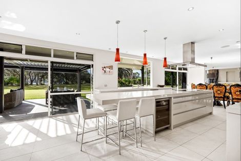 Photo of property in 273 Point Wells Road, Point Wells, 0986
