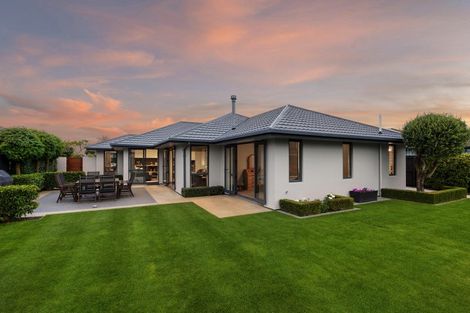 Photo of property in 9 Napoleon Close, Harewood, Christchurch, 8051