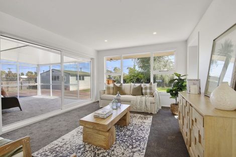 Photo of property in 28 Sylvia Street, Parklands, Christchurch, 8083