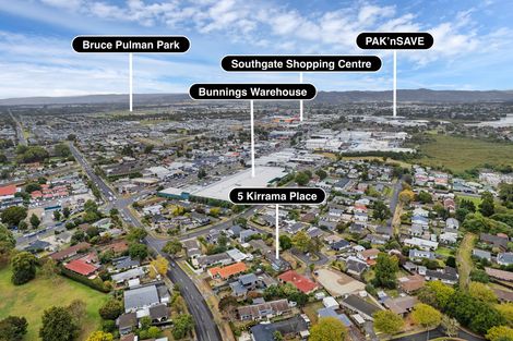 Photo of property in 5 Kirrama Place, Conifer Grove, Takanini, 2112