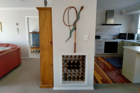 Photo of property in 30 Manor Drive, Stokes Valley, Lower Hutt, 5019