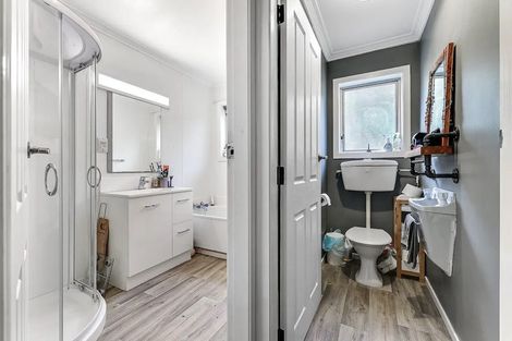 Photo of property in 3 Dillon Place, Hamilton East, Hamilton, 3216