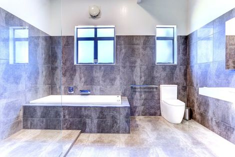 Photo of property in 31 Longbeach Drive, Castlecliff, Whanganui, 4501