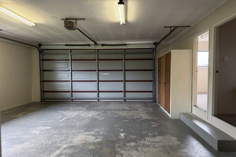 Photo of property in 10 Westpark Drive, West Harbour, Auckland, 0618
