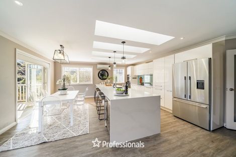 Photo of property in 14 Ronald Scott Grove, Riverstone Terraces, Upper Hutt, 5018