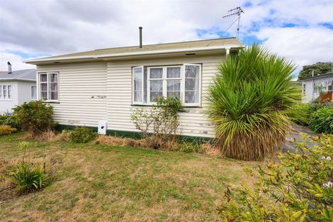 Photo of property in 19 Morris Street, Marton, 4710