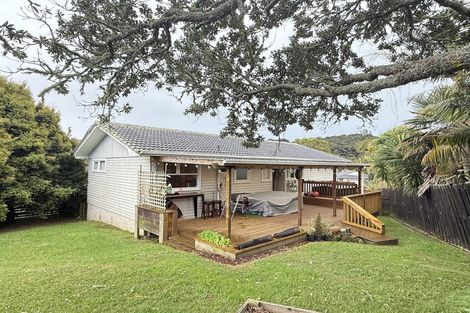 Photo of property in 31 Spinella Drive, Bayview, Auckland, 0629