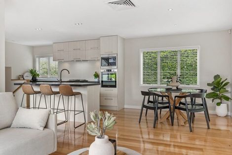 Photo of property in 5 Mural Place, Greenhithe, Auckland, 0632