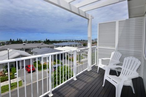 Photo of property in 19 Landmark Terrace, Orewa, 0931