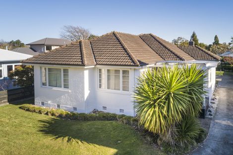 Photo of property in 18 Ake Ake Avenue, Hokowhitu, Palmerston North, 4410
