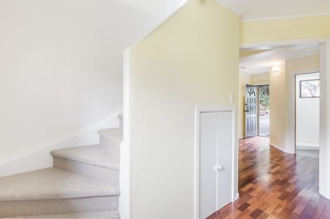 Photo of property in 53 Rimu Road, Oratia, Auckland, 0604