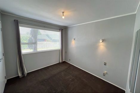 Photo of property in 2/51 Shakespeare Road, Milford, Auckland, 0620