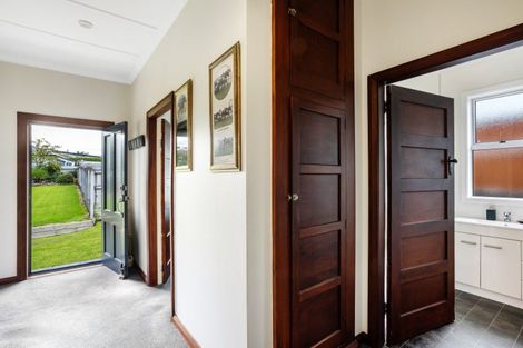 Photo of property in 114 Tomahawk Road, Andersons Bay, Dunedin, 9013