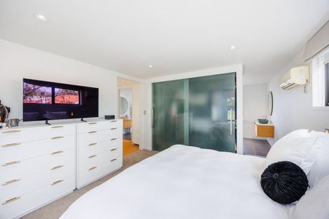 Photo of property in 297 Fitzherbert Avenue, West End, Palmerston North, 4410