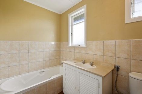 Photo of property in 98 Elizabeth Drive, Tokoroa, 3420