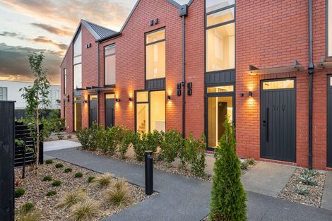 Photo of property in 2/17 Donald Place, St Albans, Christchurch, 8014