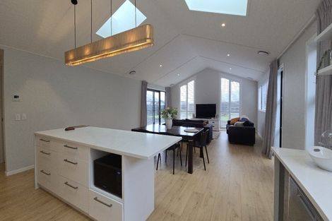 Photo of property in 20 Barn Road, Jacks Point, 9371