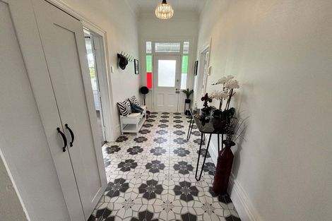 Photo of property in 10a Hereford Street, West End, Palmerston North, 4410