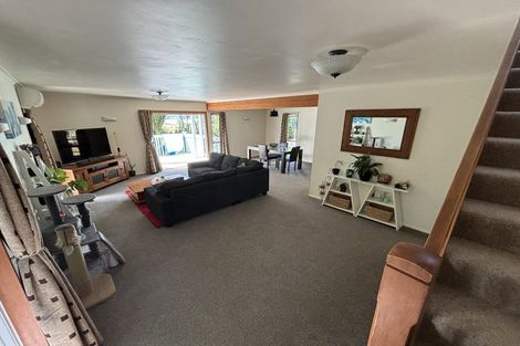 Photo of property in 7a Green Lane, Helensville, 0800