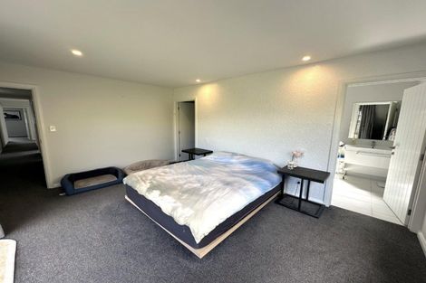 Photo of property in 15 Monaco Grove, Fitzherbert, Palmerston North, 4410