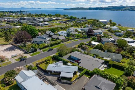 Photo of property in 68 Rainbow Drive, Rainbow Point, Taupo, 3330