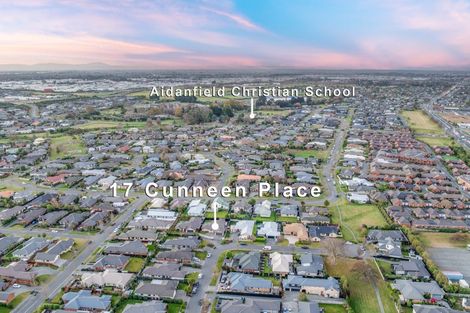 Photo of property in 17 Cunneen Place, Aidanfield, Christchurch, 8025