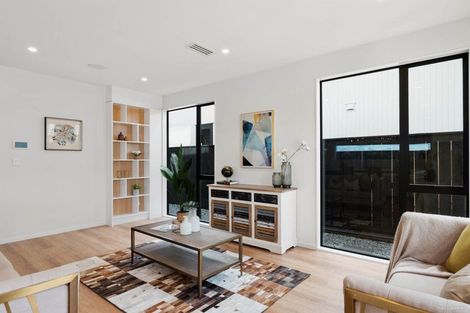 Photo of property in 6 Picnic Point Road, Hobsonville, Auckland, 0616