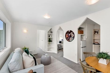 Photo of property in Windsor Court, 340u3 Tinakori Road, Thorndon, Wellington, 6011
