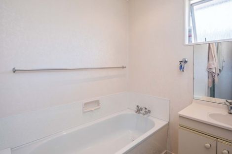 Photo of property in 28a Kapanui Road, Waikanae, 5036