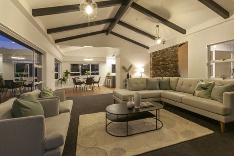 Photo of property in 21 Rewarewa Crescent, Waikanae, 5036