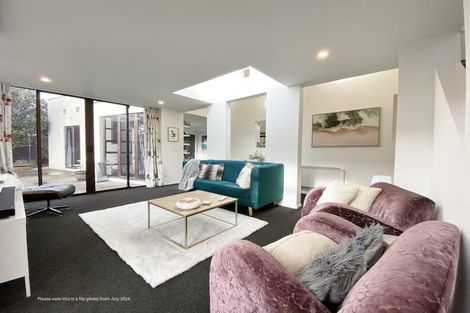 Photo of property in 74c Glandovey Road, Fendalton, Christchurch, 8052