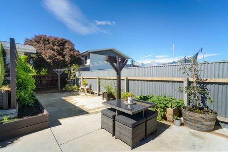 Photo of property in 26 Peters Avenue, Cloverlea, Palmerston North, 4412