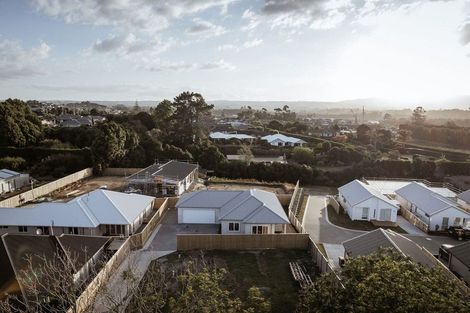 Photo of property in 13b Western Avenue, Omokoroa, 3114