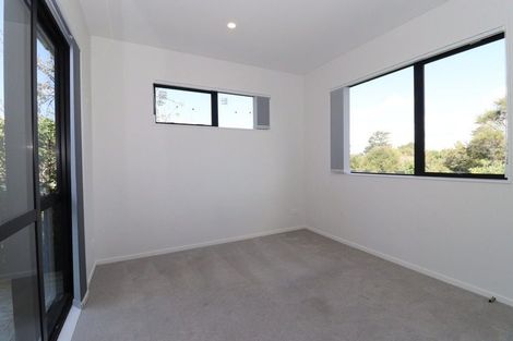 Photo of property in 127b Oreil Avenue, West Harbour, Auckland, 0618