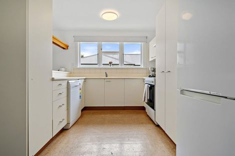Photo of property in 180 Avonhead Road, Avonhead, Christchurch, 8042