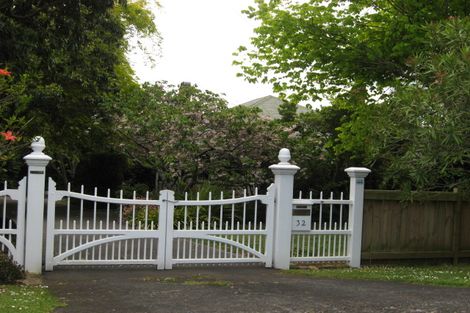 Photo of property in 32 Mcintyre Road, Mangere Bridge, Auckland, 2022