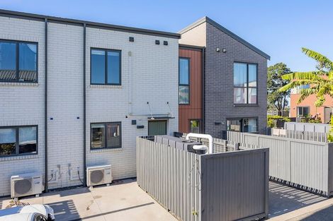 Photo of property in 25 Waenganui Road, Hobsonville, Auckland, 0616