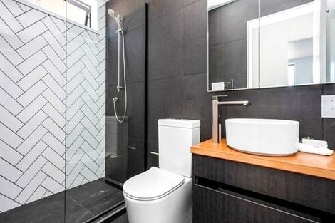 Photo of property in 1/165 Hobsonville Point Road, Hobsonville, Auckland, 0616