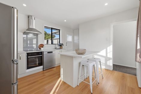 Photo of property in 8 Martin Road, Fairfield, Dunedin, 9018