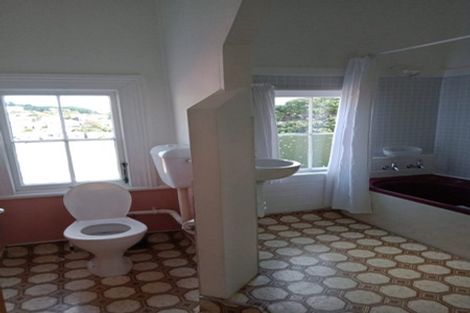 Photo of property in 5 Claremont Grove, Mount Victoria, Wellington, 6011