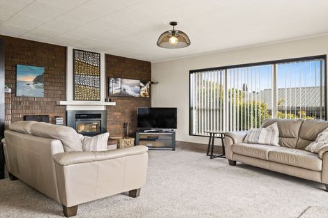 Photo of property in 62 Easther Crescent, Kew, Dunedin, 9012