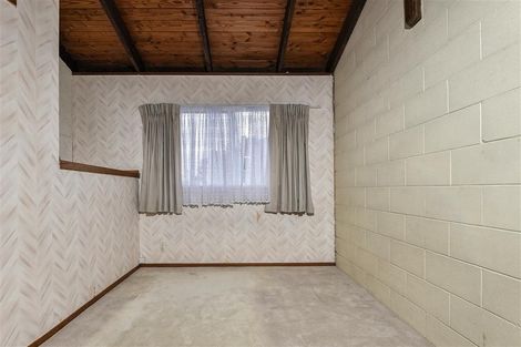 Photo of property in 1/23 Craigbank Avenue, New Lynn, Auckland, 0600