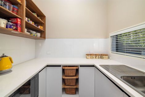 Photo of property in 3 Caldberg Close, Westmorland, Christchurch, 8025