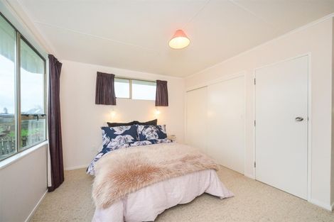 Photo of property in 24 Oaklea Avenue, Marton, 4710