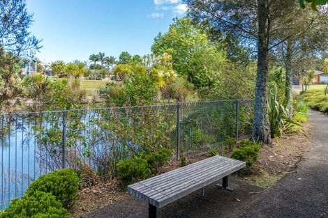 Photo of property in 4 Shiraz Place, Henderson, Auckland, 0612
