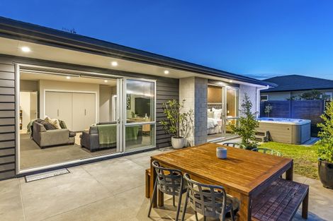 Photo of property in 3 Christow Court, Paraparaumu, 5032