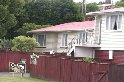 Photo of property in 2/1a Becroft Drive, Forrest Hill, Auckland, 0620