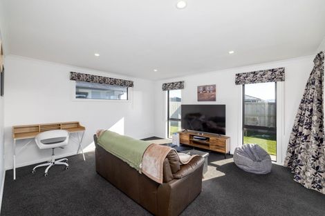 Photo of property in 2 Hickmott Street, Rangiora, 7400